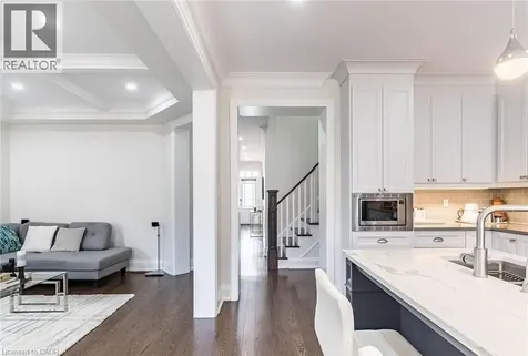 47 Hawke Crescent New Tecumseth ON L0G 1W0