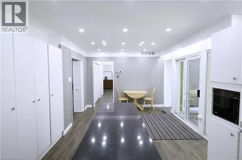 560 Crane Court Burlington ON L7P 4Y8