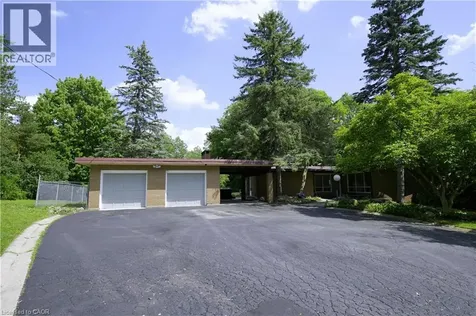 560 Crane Court Burlington ON L7P 4Y8