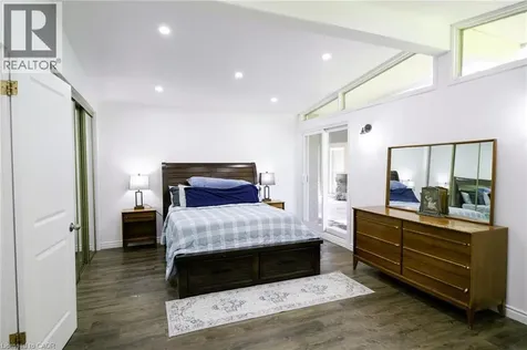 560 Crane Court Burlington ON L7P 4Y8
