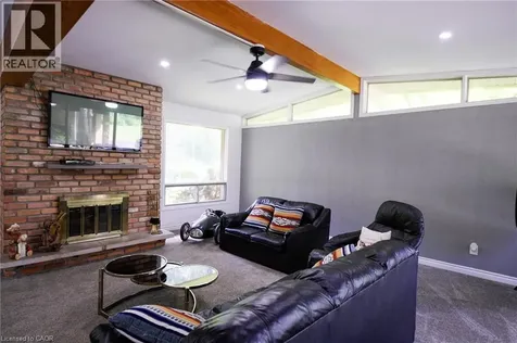 560 Crane Court Burlington ON L7P 4Y8