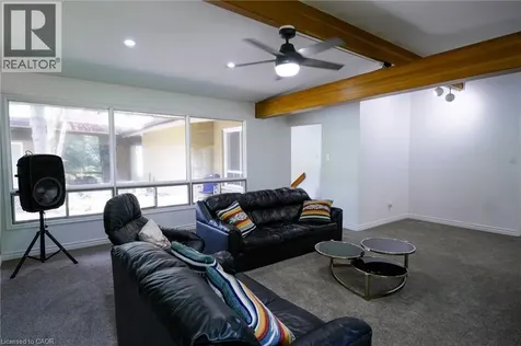 560 Crane Court Burlington ON L7P 4Y8