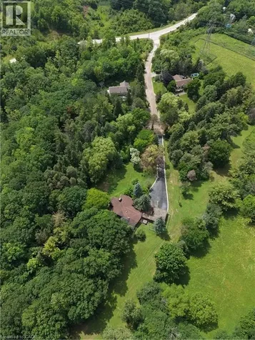 560 Crane Court Burlington ON L7P 4Y8