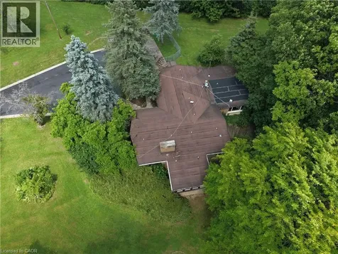 560 Crane Court Burlington ON L7P 4Y8