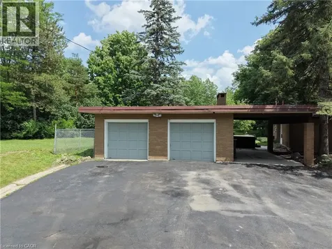 560 Crane Court Burlington ON L7P 4Y8