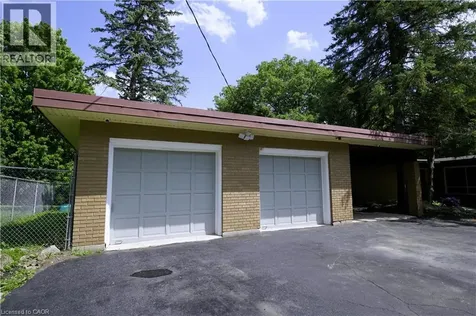560 Crane Court Burlington ON L7P 4Y8