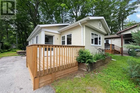 8 Shaw Street Wasaga Beach ON L9Z 1K2