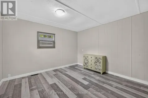 8 Shaw Street Wasaga Beach ON L9Z 1K2
