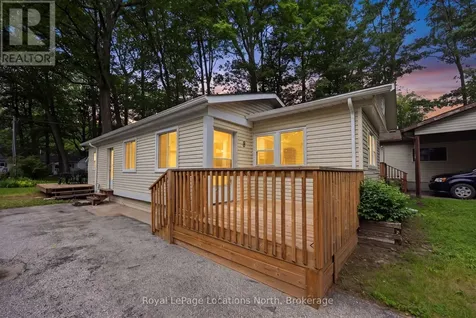 8 Shaw Street Wasaga Beach ON L9Z 1K2