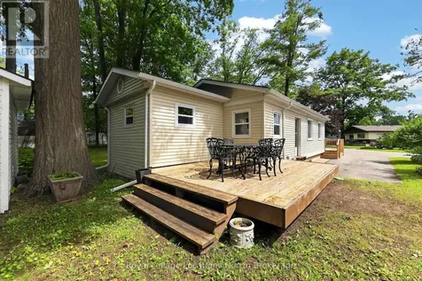 8 Shaw Street Wasaga Beach ON L9Z 1K2