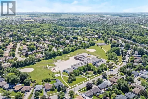 377 Delrex Boulevard Halton Hills (georgetown) ON L7G 4H6