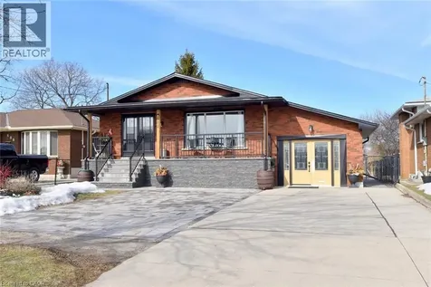 682 Mohawk Road West Hamilton ON L9C 1X8