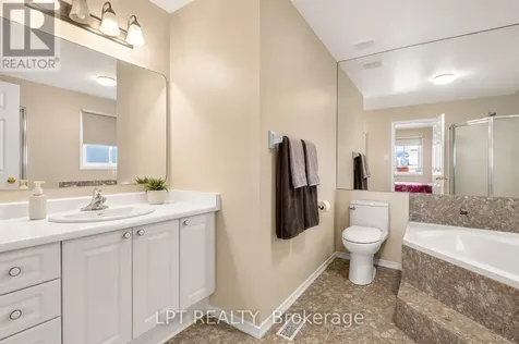 84 Newborough Crescent Ottawa ON K2G 6A9