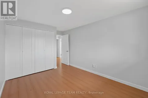 64 Mulvagh Avenue Ottawa ON K2E 6M6