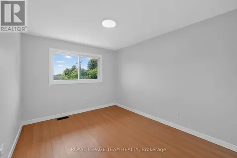 64 Mulvagh Avenue Ottawa ON K2E 6M6