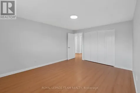 64 Mulvagh Avenue Ottawa ON K2E 6M6