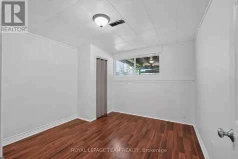 64 Mulvagh Avenue Ottawa ON K2E 6M6