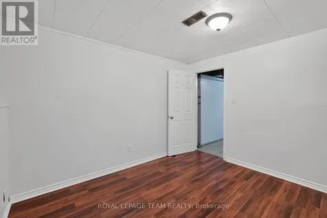64 Mulvagh Avenue Ottawa ON K2E 6M6