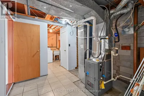 64 Mulvagh Avenue Ottawa ON K2E 6M6