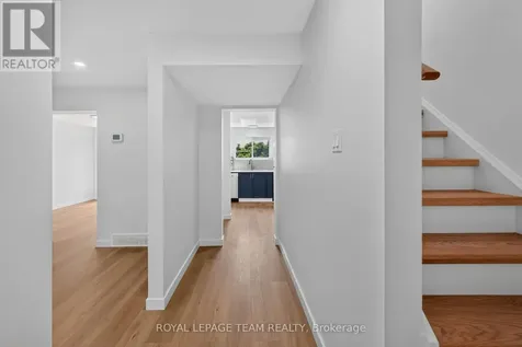 64 Mulvagh Avenue Ottawa ON K2E 6M6
