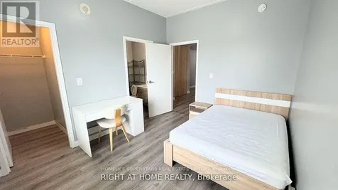 318 Spruce Street Waterloo ON N2L 3W7