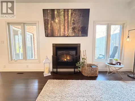 30 Jacklin Court Central Elgin ON N5R 5V1