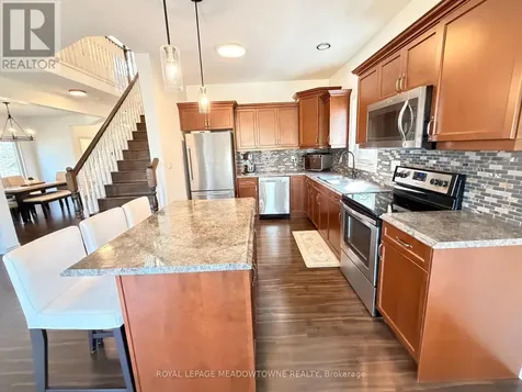 30 Jacklin Court Central Elgin ON N5R 5V1