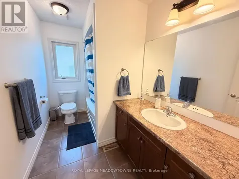 30 Jacklin Court Central Elgin ON N5R 5V1