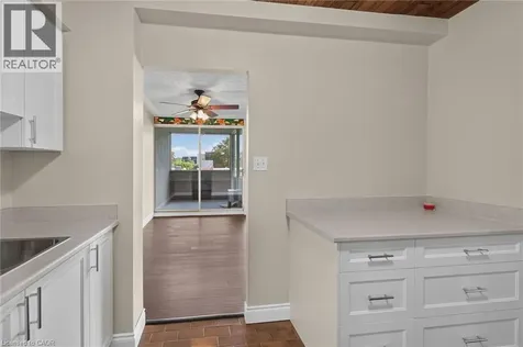 40 Harrisford Street Hamilton ON L8K 6N1