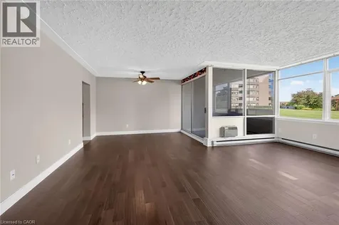 40 Harrisford Street Hamilton ON L8K 6N1