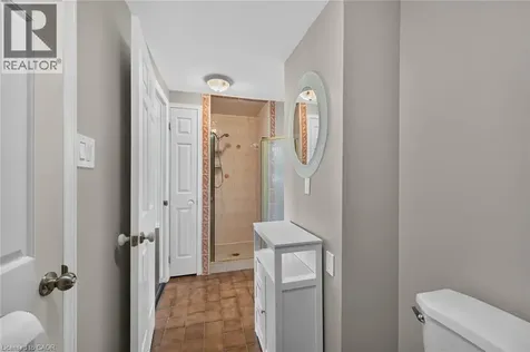 40 Harrisford Street Hamilton ON L8K 6N1