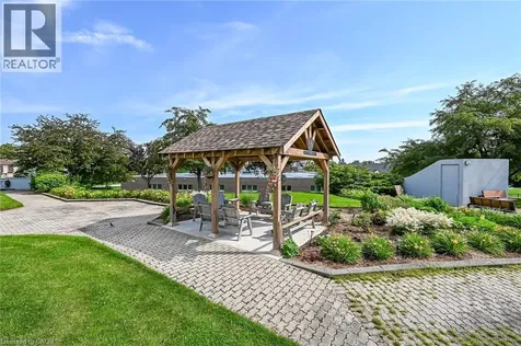 40 Harrisford Street Hamilton ON L8K 6N1