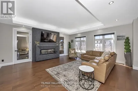 595 Shoreway Drive Ottawa ON K4P 0G3