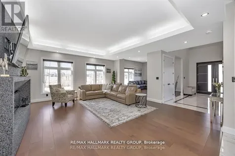 595 Shoreway Drive Ottawa ON K4P 0G3