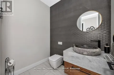 595 Shoreway Drive Ottawa ON K4P 0G3
