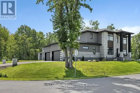 595 Shoreway Drive Ottawa ON K4P 0G3