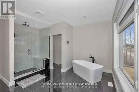 595 Shoreway Drive Ottawa ON K4P 0G3