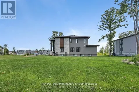595 Shoreway Drive Ottawa ON K4P 0G3