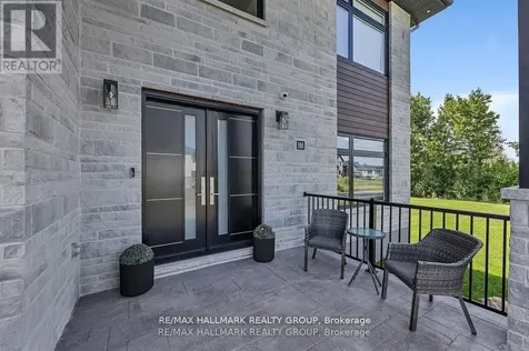 595 Shoreway Drive Ottawa ON K4P 0G3