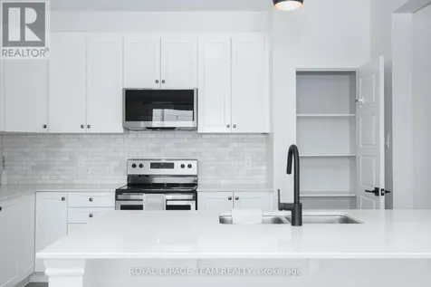 168 Pictou Crescent Ottawa ON K4A 0R2