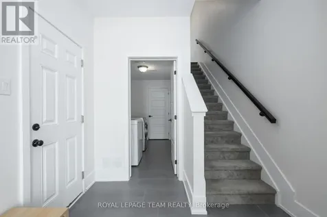 168 Pictou Crescent Ottawa ON K4A 0R2