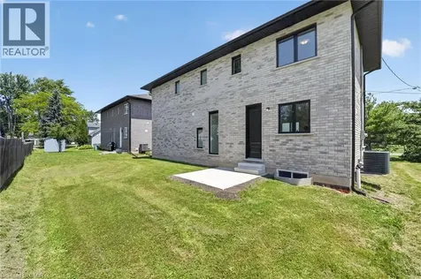 203 Park Street Ridgeway ON L0S 1N0