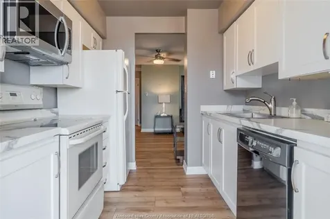 75 Riverside Drive E Windsor ON N9A 7C4