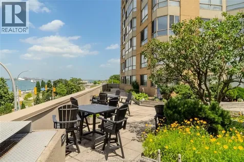 75 Riverside Drive E Windsor ON N9A 7C4