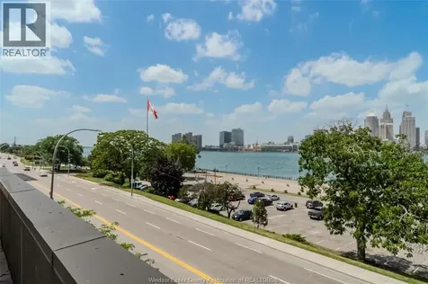 75 Riverside Drive E Windsor ON N9A 7C4