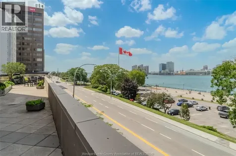 75 Riverside Drive E Windsor ON N9A 7C4