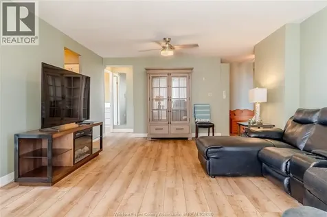 75 Riverside Drive E Windsor ON N9A 7C4