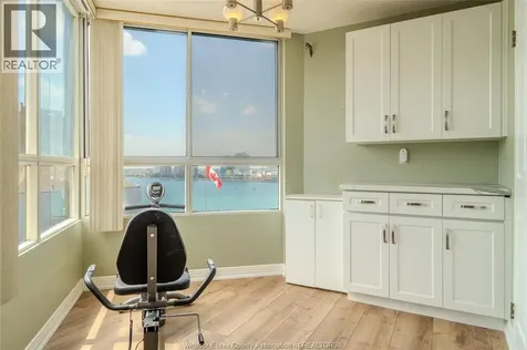 75 Riverside Drive E Windsor ON N9A 7C4