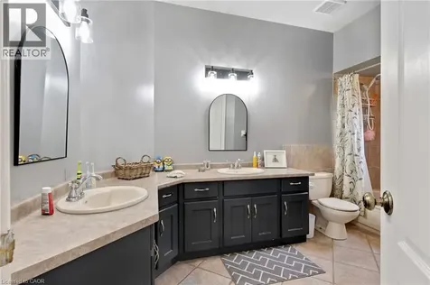 3 Appaloosa Trail Carlisle ON L0R 1H3