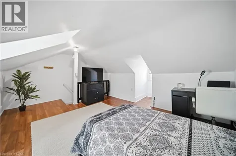107 Queen Street South Hamilton ON L8P 3R9